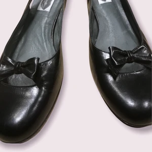 Super fina Palerina skor  - 2022s utan tvekan hetaste trend ballerina skor i mycket gott skick 