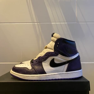 Jordan 1 court purple - Storlek 45. Skick 8/10