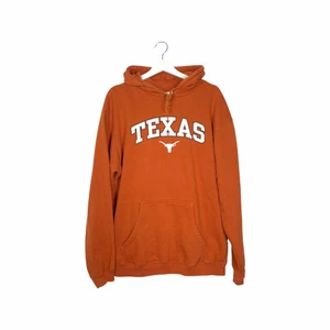 Hoodie - En klassisk amerikansk college Hoodie med avslappnad passform. 