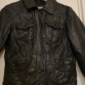 Märkes skin jacka  - Skinnjacka märkes 