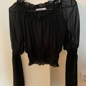 Topp från NA-KD  - Storlek 34, passar XS-S