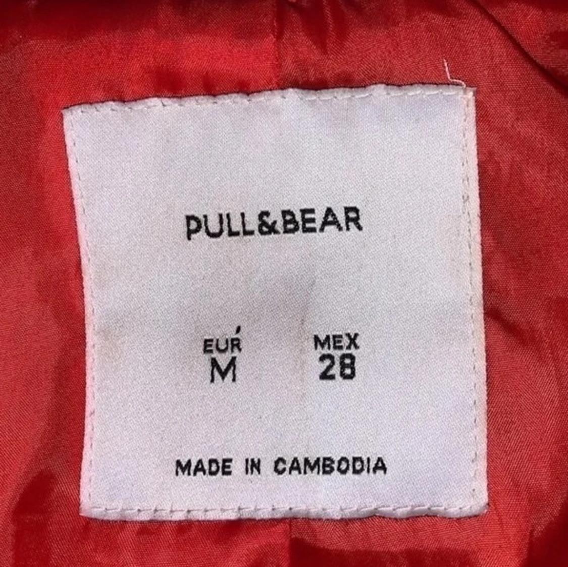 Röd skinnjacka  - 90