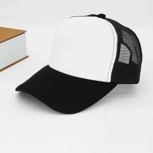 Keps  - En helt ny keps från shein! Så fin och så bra material för att komm från shein! Så värld pengarna. Kontakta mig för mer bilder eller frågor! Kan också fraktas❤️😊