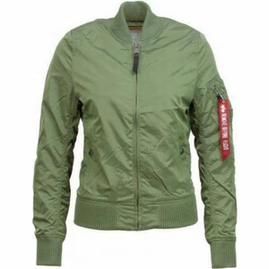 Alpha Jacka Dam - Säljer min äkta Alphajacka i storlek S. Jätte fin och inga skador osv.