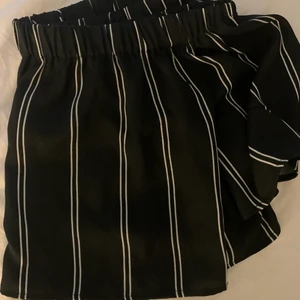 Off shoulder topp - Randig off shoulder topp🖤 