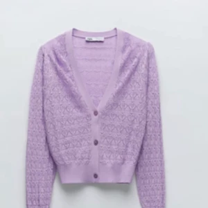 Virkad kofta - Ljuslila virkad kofta från Zara aldrig använd. 