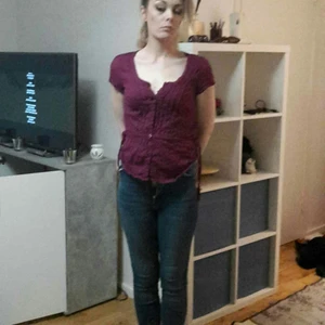 Linne och jeans  - Lila fin topp bekväm och vacker. Jens HoM