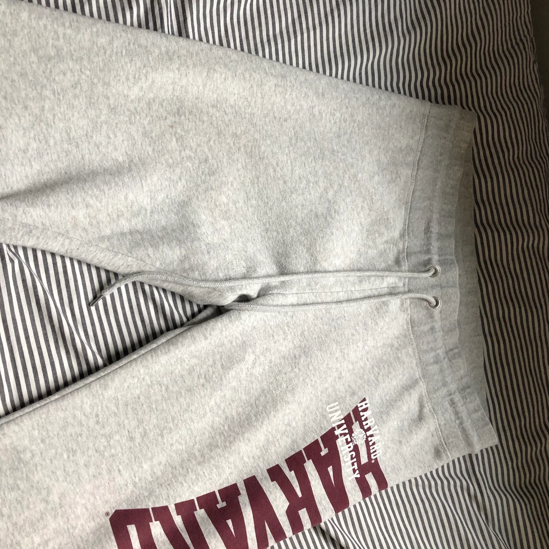 Grå mjukisbyxor - 90