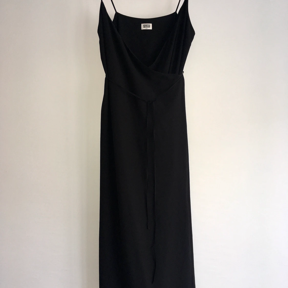 Svart klänning Weekday 