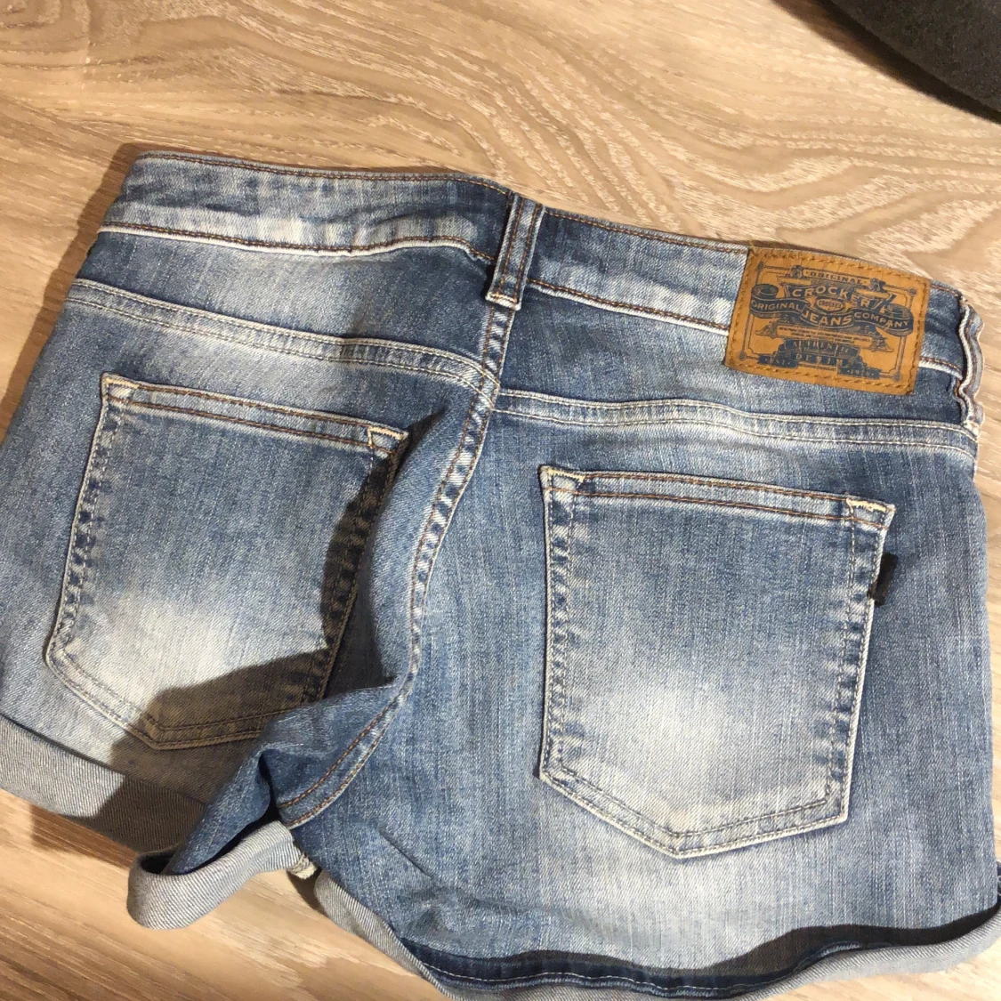 Blåa jeansshorts storlek xs - 90