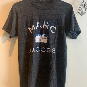Marc jacobs t-shirt - Fint skick, knappt använd 