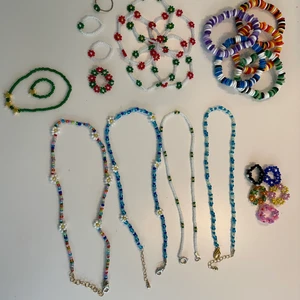 🌟REA!🌟 - Allt som finns på bilden säljs just nu för billigare priser samt gratis frakt! 250 för 25 produkter, vilket betyder att det blir 10kr för varje produkt🥳om man inte vill köpa allt då är det dom originala priserna som gäller