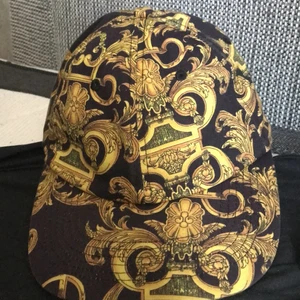 Keps - Äkta versace keps