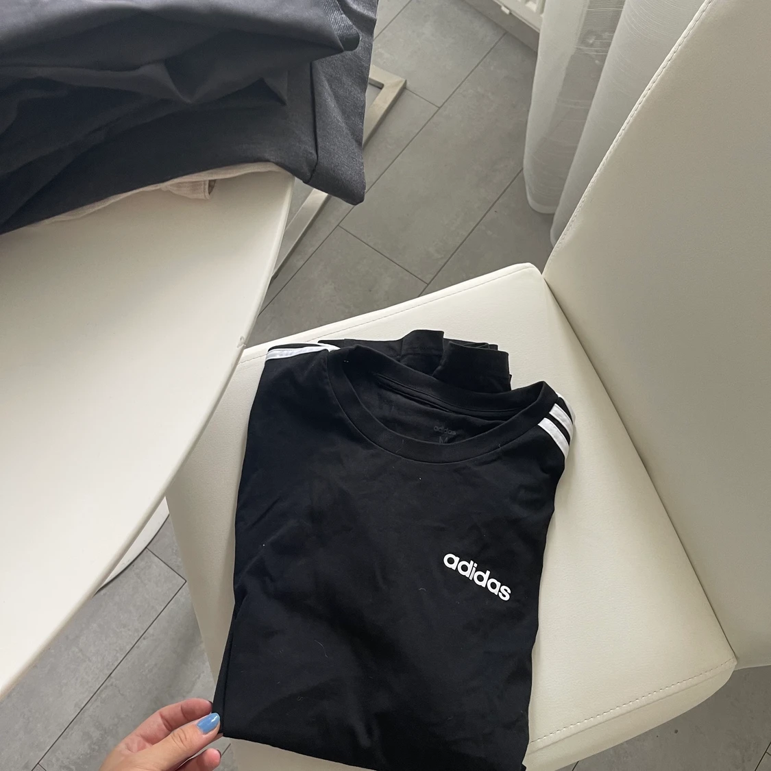 Adidas t shirt 