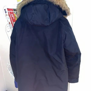 Woolrich jacka - Ny pris 9000kr, men jag säljer den för 4000kr kan diskuteras vid snabb affär 