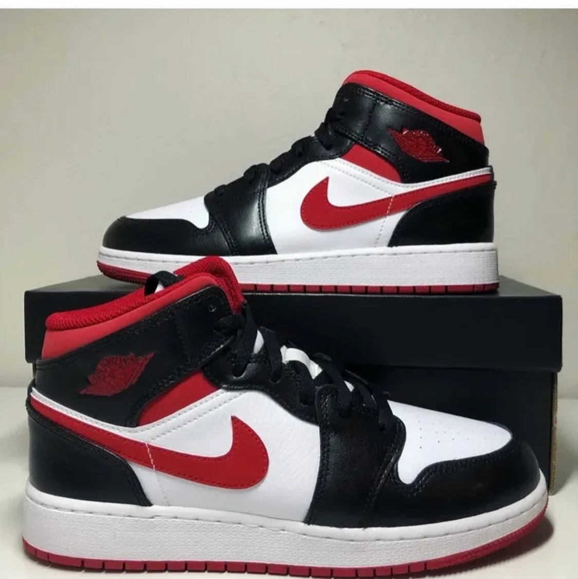 Jordan 1 mid gym red - 91