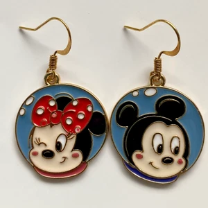 Misse och Mimmi örhängen 💙 - Nickelfria krokar och fri frakt 💙