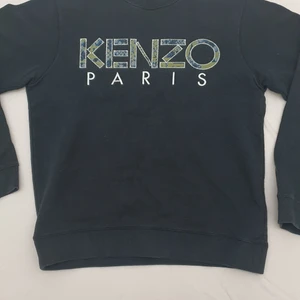 Kenzo Svart  tröja  -   Nästan  ny  