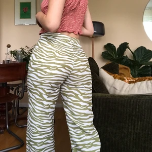 Gröna Zebrabyxor - De DÄR byxorna!!! Älskar dom men de är tyvärr för små</333