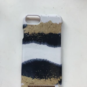 mobilskal  - fint mobilskal för iphone 8 från ideal of sweden.