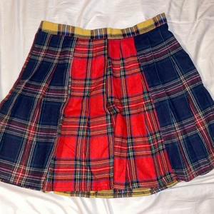 🖤Grunge tennis kjol🖤 - Grunge/Goth/Emo tennis kjol🖤 Aldrig använd, köpt på yesstyle❣️