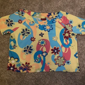 Topp - Söt 80 tals tröja!