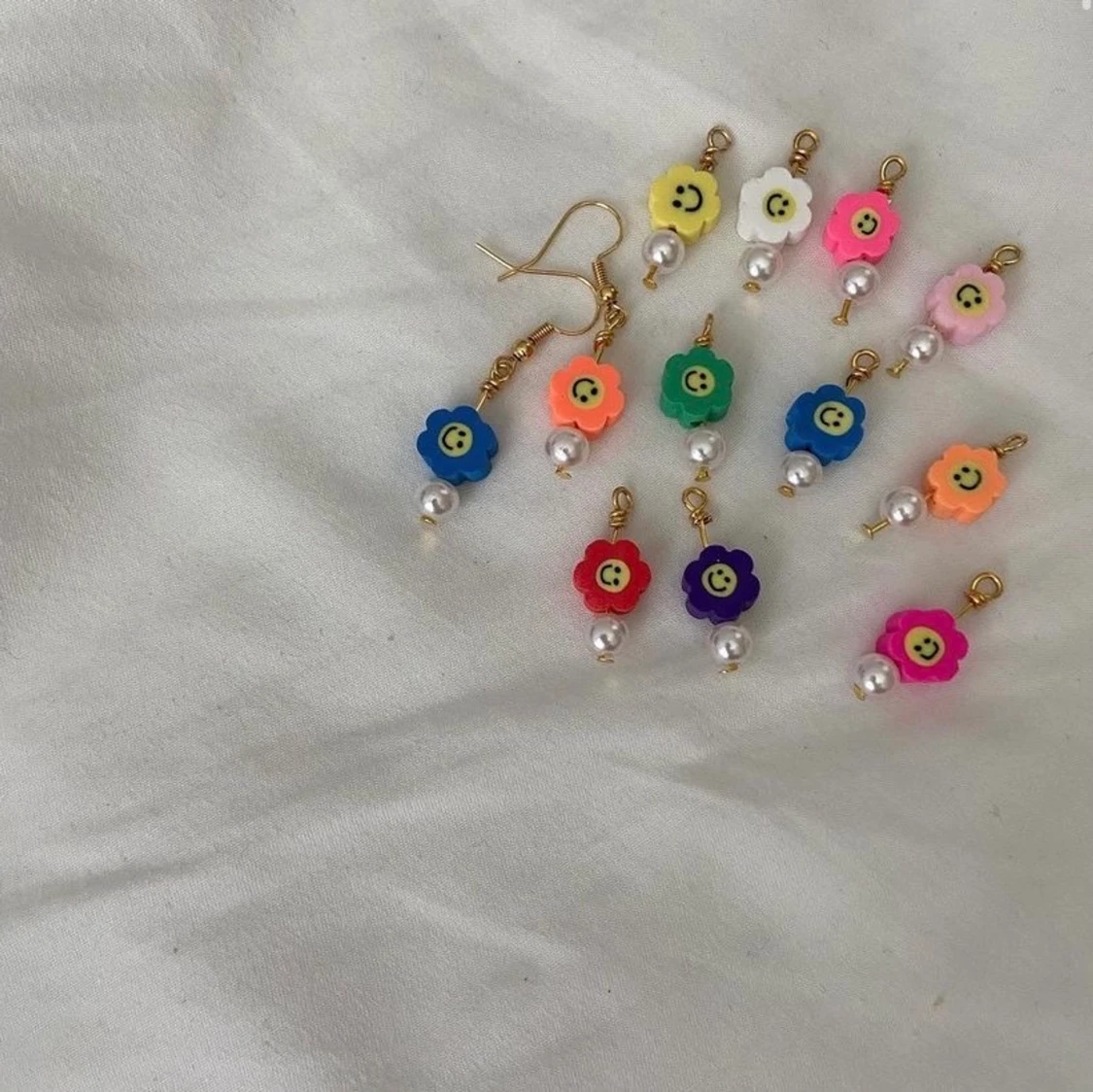 SOPHIA EARRINGS⚡️🌈🍄🌼