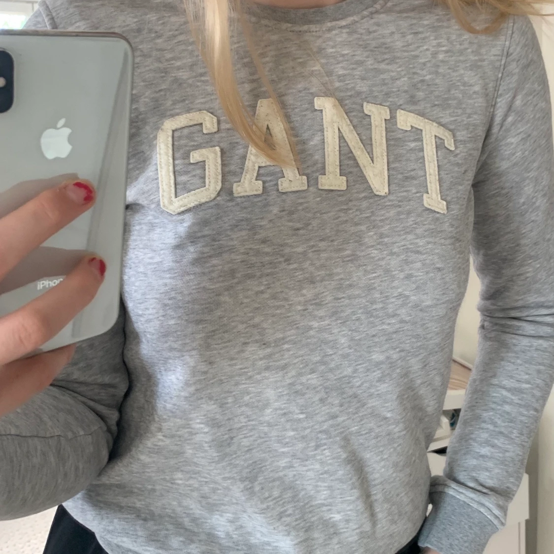 Grå gant tröja🤍 - 90