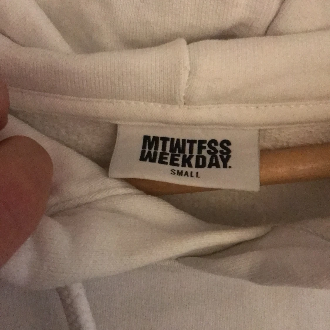 Vit hoodie med ros oversize - 91