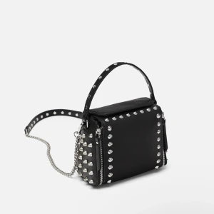 Zara väska - Säljer min skit snygga helt slutsålda zara väska då jag vill köpa en ny💞