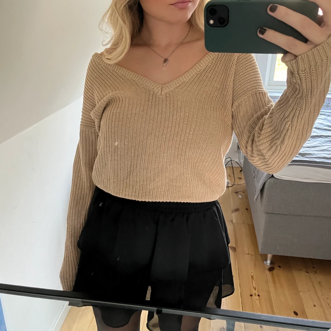 Beige stickad tröja