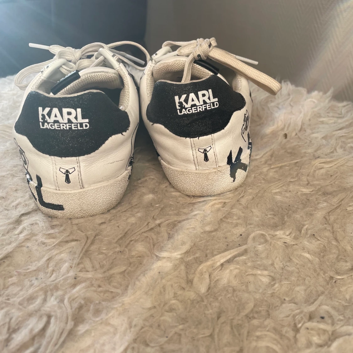 Karl Lagerfeld  - 90