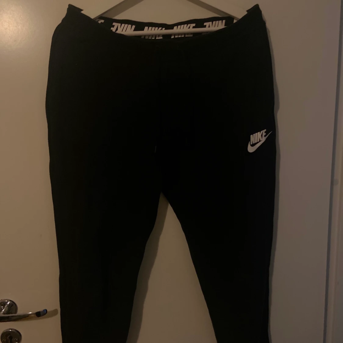 Nike mjukis/ sett byxor finns