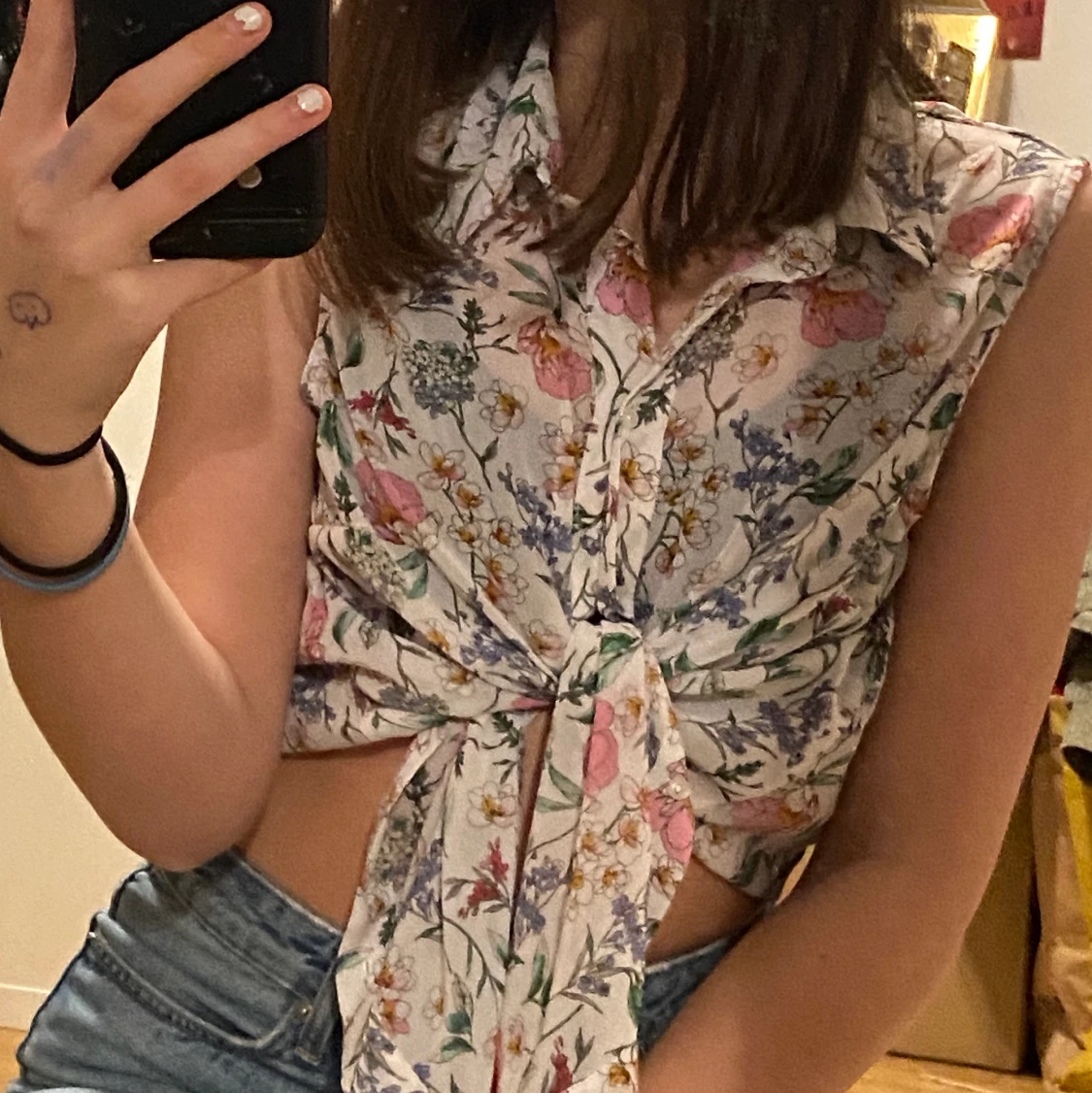 Blommig ”skjorta” - 90