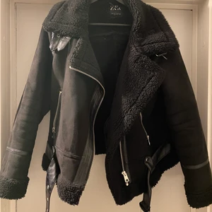 Zara mockajacka storlek L - Använd endast 1-2 gånger. Helt fräsch. 