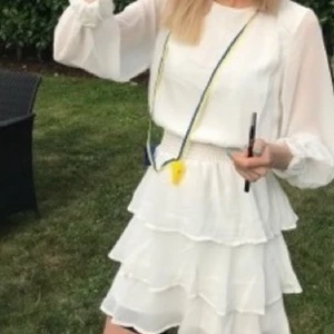 Klänning ifrån gina tricot - Storlek 34 använd en gång