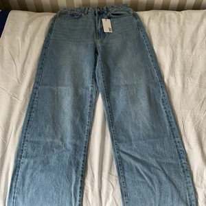 Vida jeans  - Ljusblå högmidjade jeans från lager 157, helt oanvända.