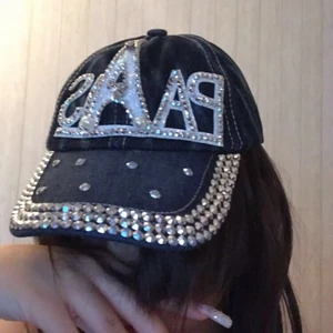 Bling bling keps - Coola keps, liten passform :)