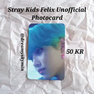 Unofficial Photocard på Felix från StrayKids. Gratis frakt och freebies ingår i köpet. Kontakta mig om du är sugen på att köpa.