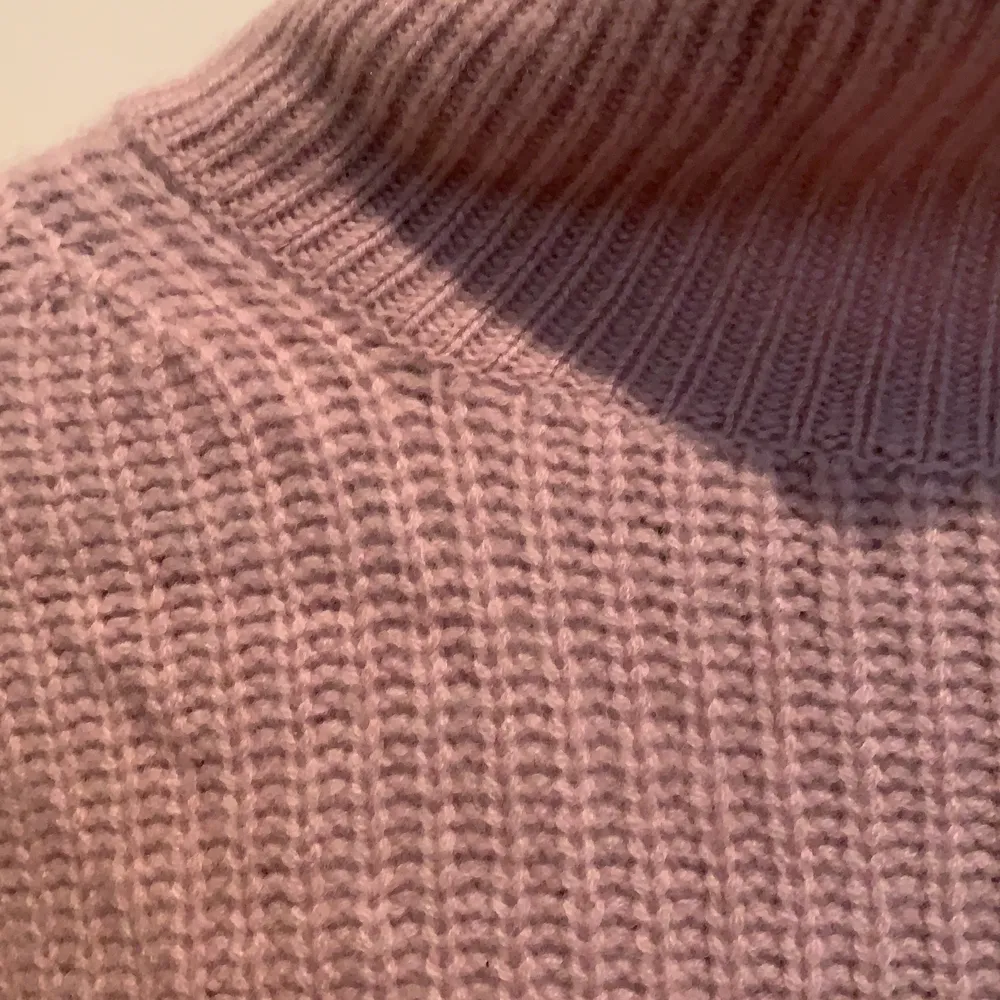 Soft goat tröja i 100% cashmire, rosa färg, som ny. . Tröjor & Koftor.