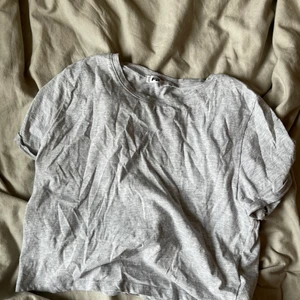 T-shirt  - Vanlig basic tshirt 