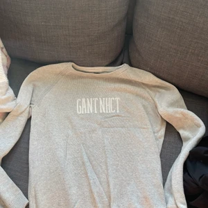 stickad gant tröja  - superfin stickad gant tröja i fint skick, köparen står för frakten, pris kan diskuteras