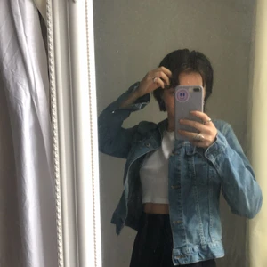 Jeans jacka - Jeans jacka från UNIQLO storlek S