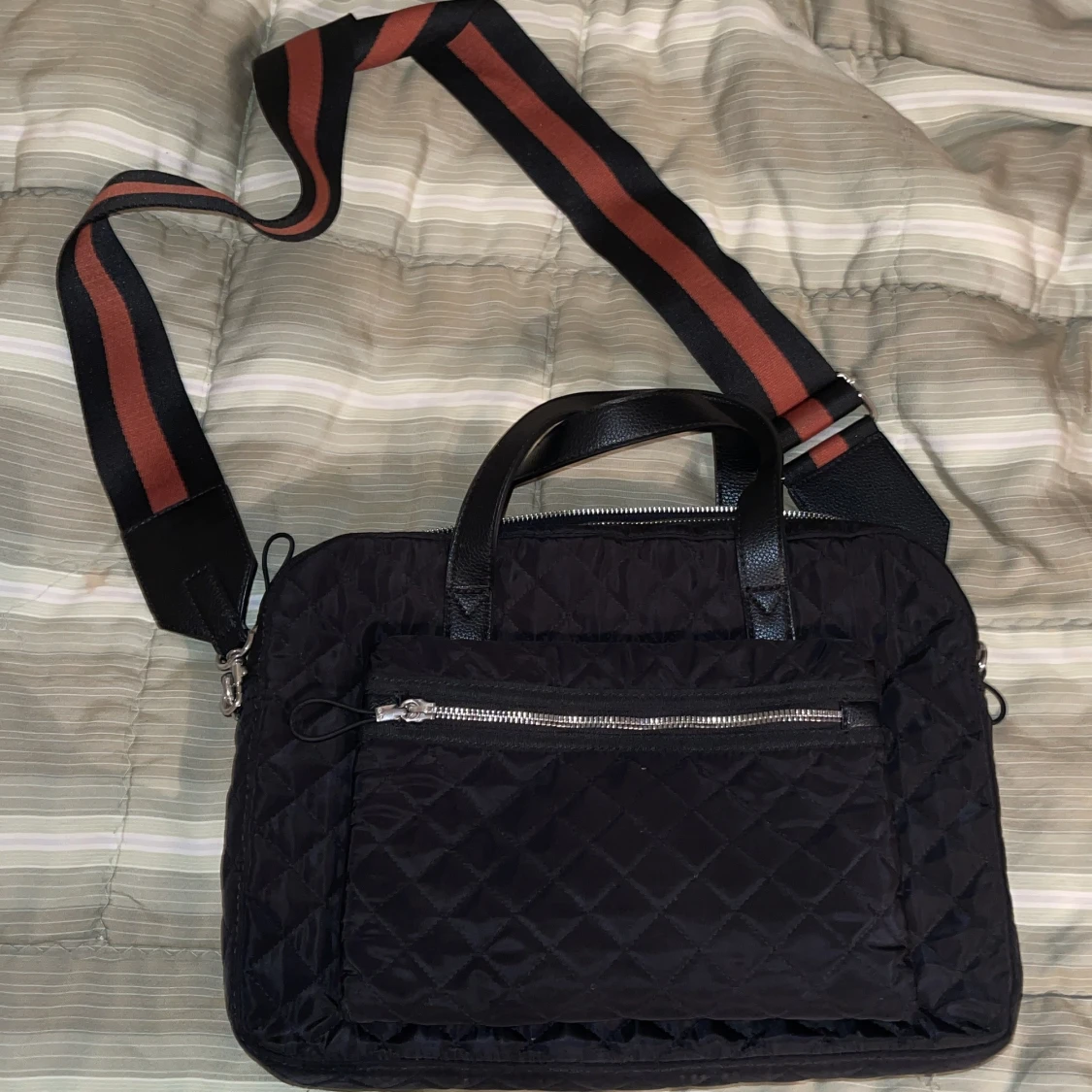 Data eller skola väska