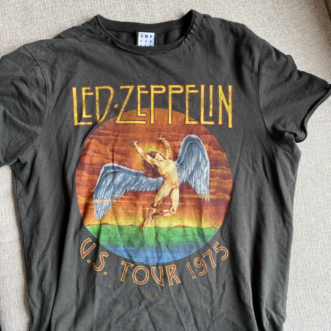 T-SHIRT MED PRINT - 90