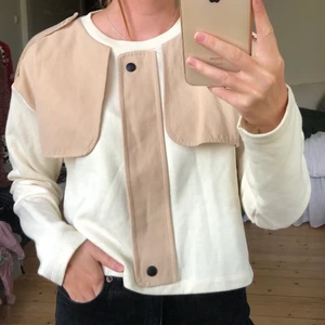 Tröja från Zara  - Aldrig använd tröja från Zara, materialet är något tjockare. 