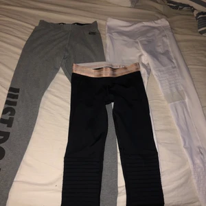 Träningstights - Tre par otroligt fina tränings tights. Nike - storlek XS/S, SOC- storlek S och Aimn- Storlek XS. Fin kvalite på alla tights, paketpris 150kr, st - 60kr 
