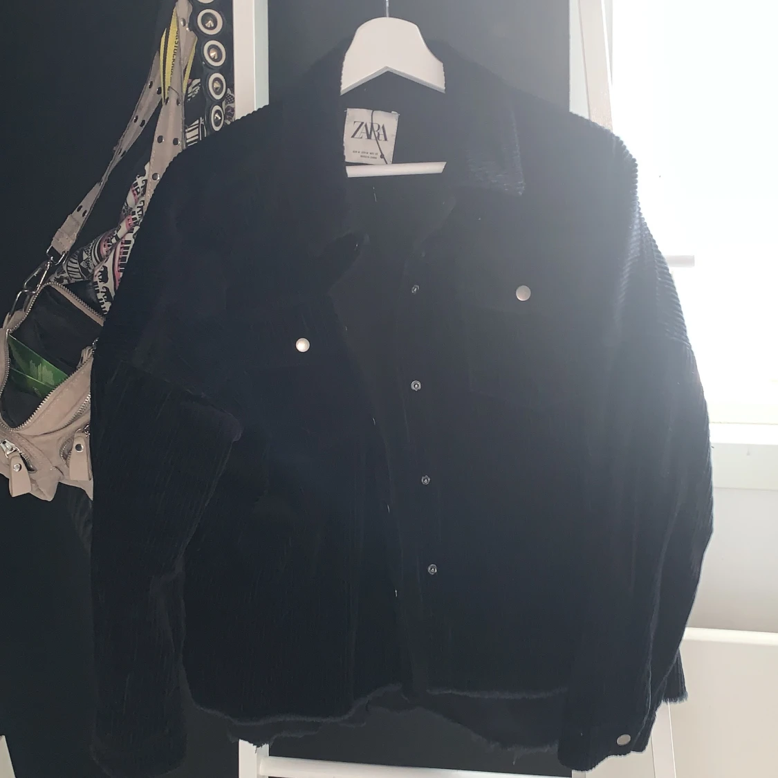Svart manchesterjacka zara 