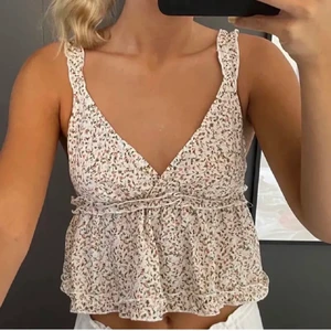 Jättegullig blus🌼 - .