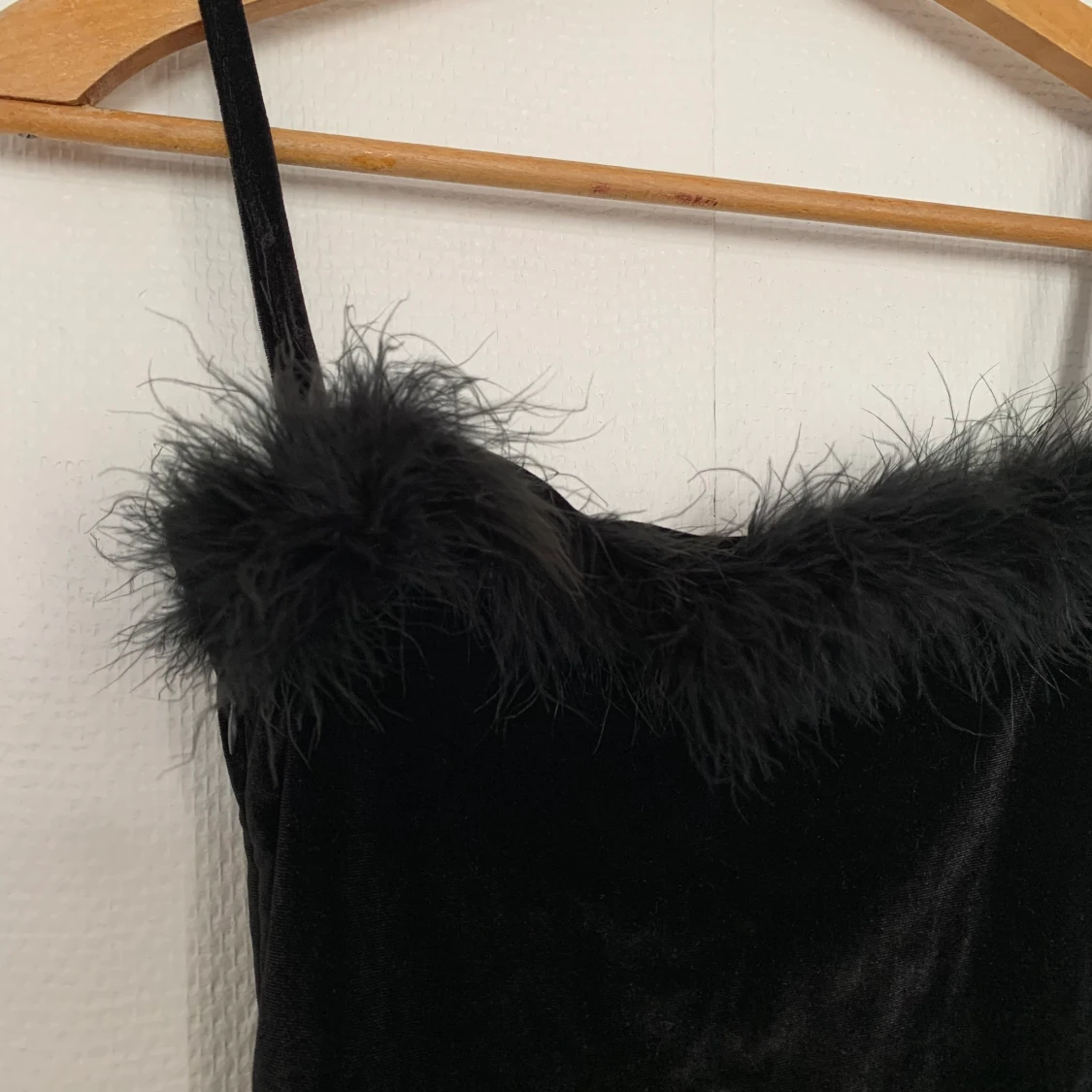 klänning med fluff - 90